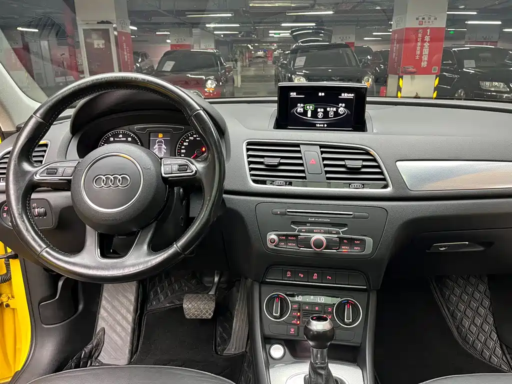 Audi Q3 2017 — фото 25