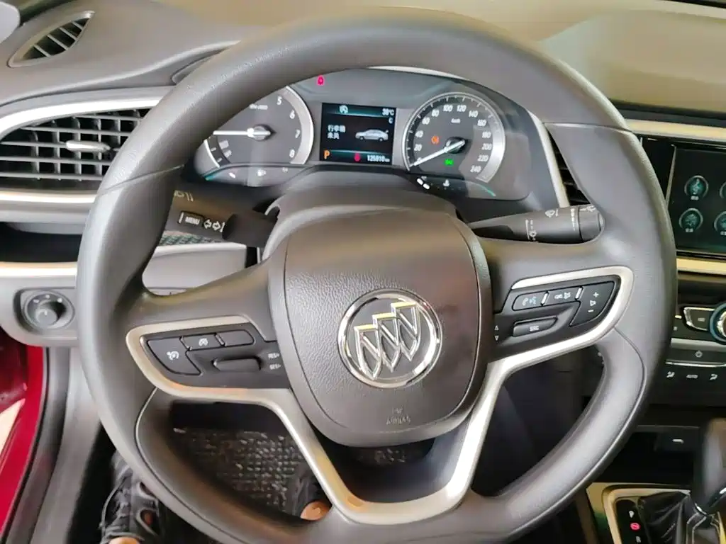 Buick Excelle 2016 — фото 11