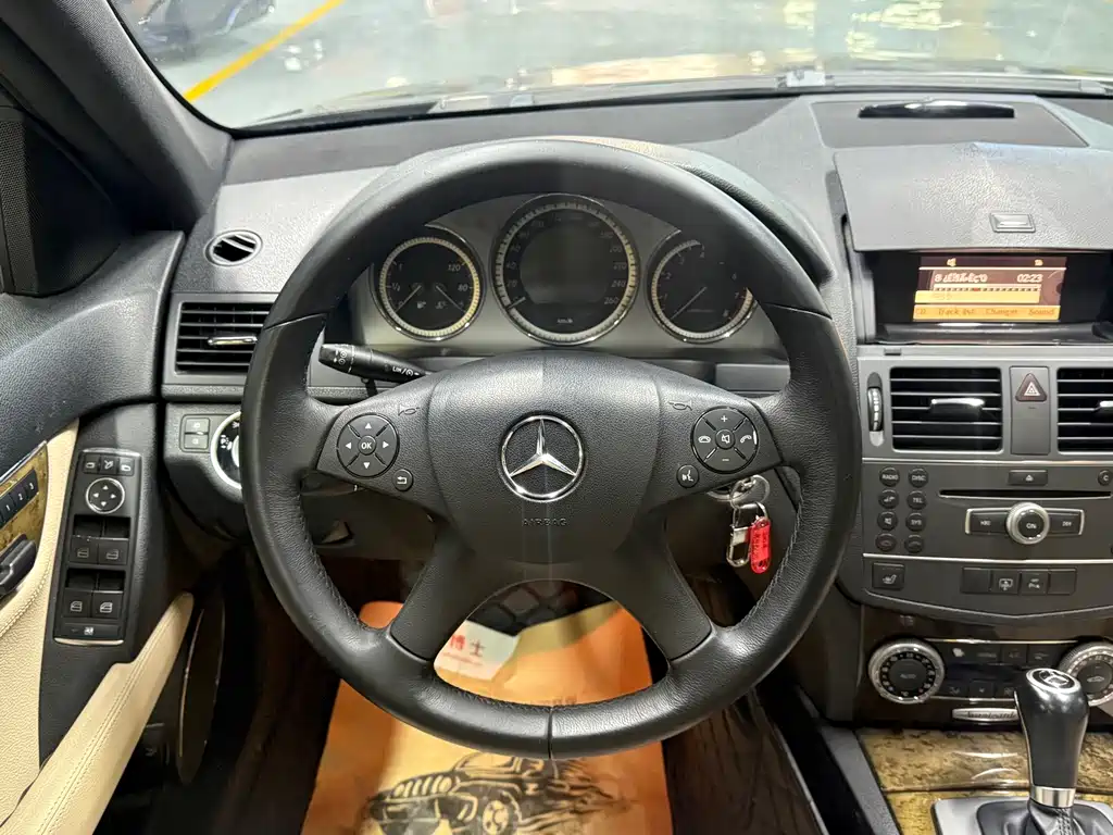 Mercedes-Benz C-Class 2012 — фото 13
