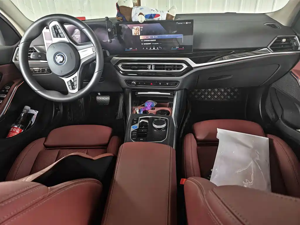 BMW i3 2024 — фото 10