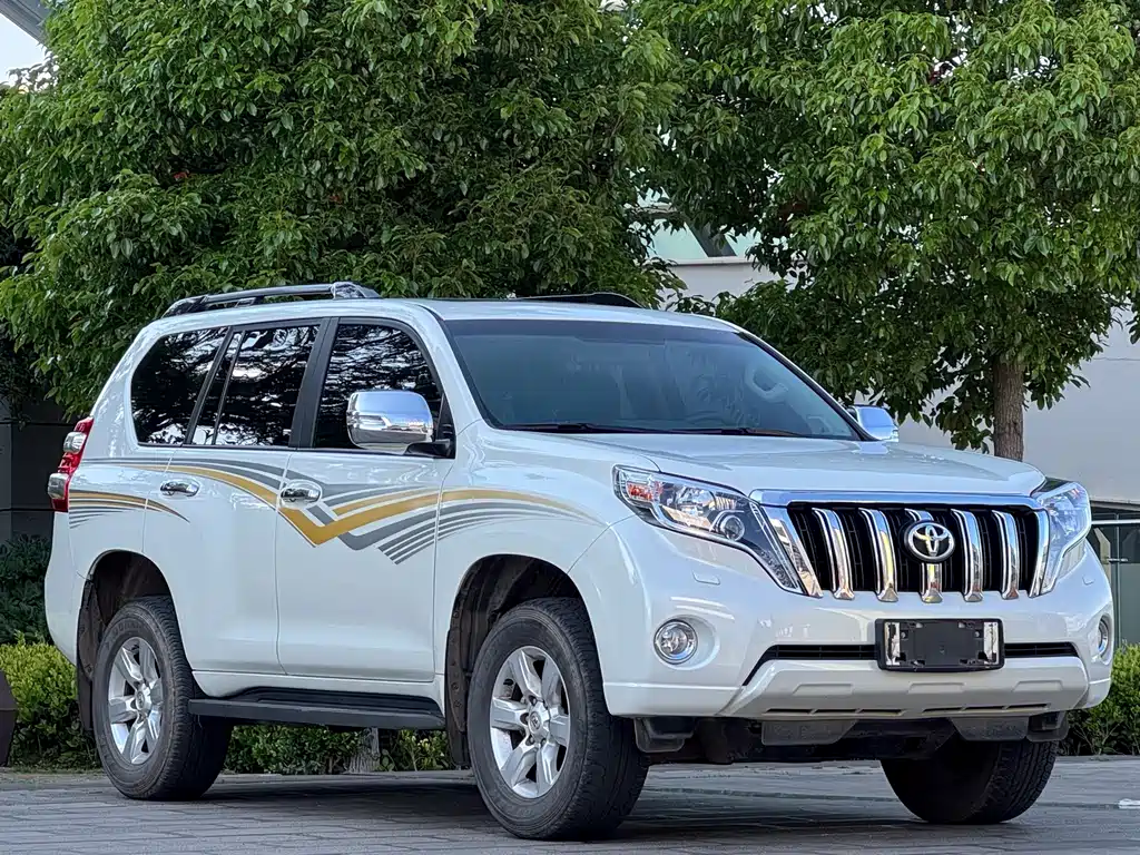 Toyota Prado 2016 — фото 3
