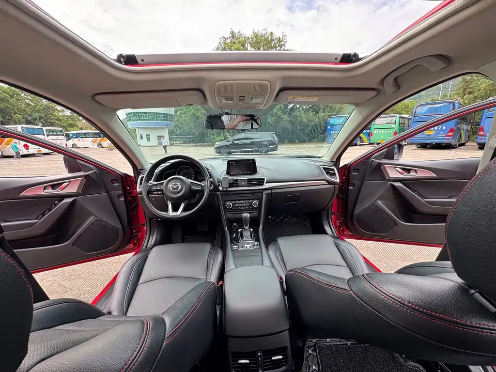 Mazda 3 Angkesela 2018 — фото 10