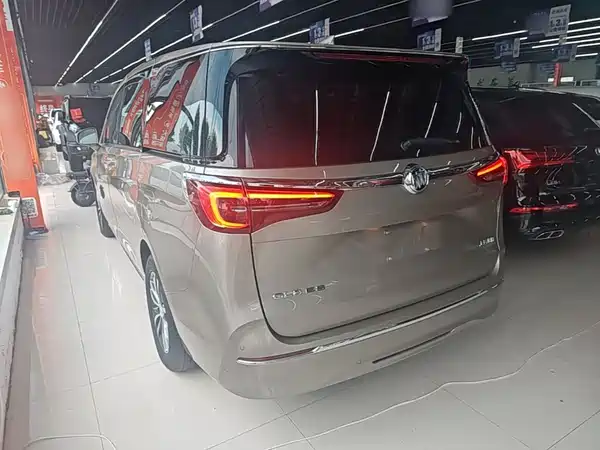 Buick GL8 2024