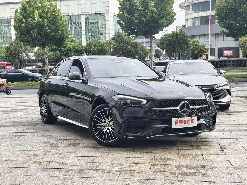 Mercedes-Benz C-Class 2025