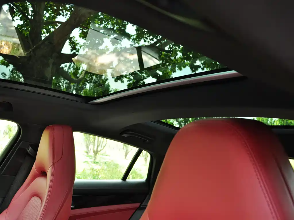 Porsche Panamera 2020 — фото 16