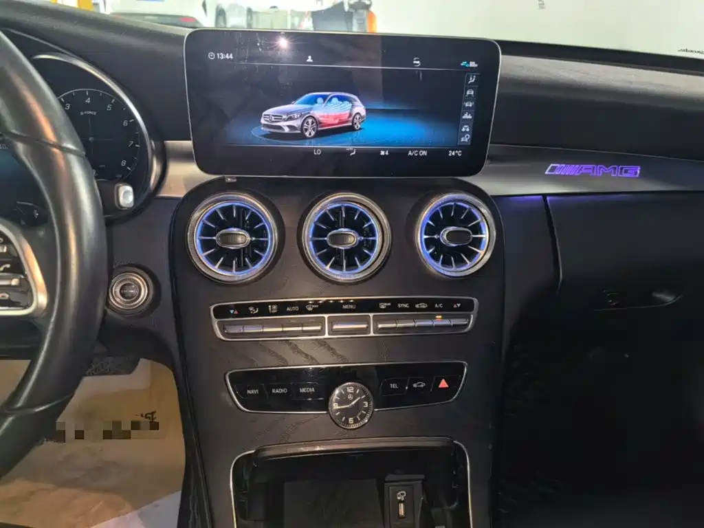 Mercedes-Benz C-Class 2019 — фото 13