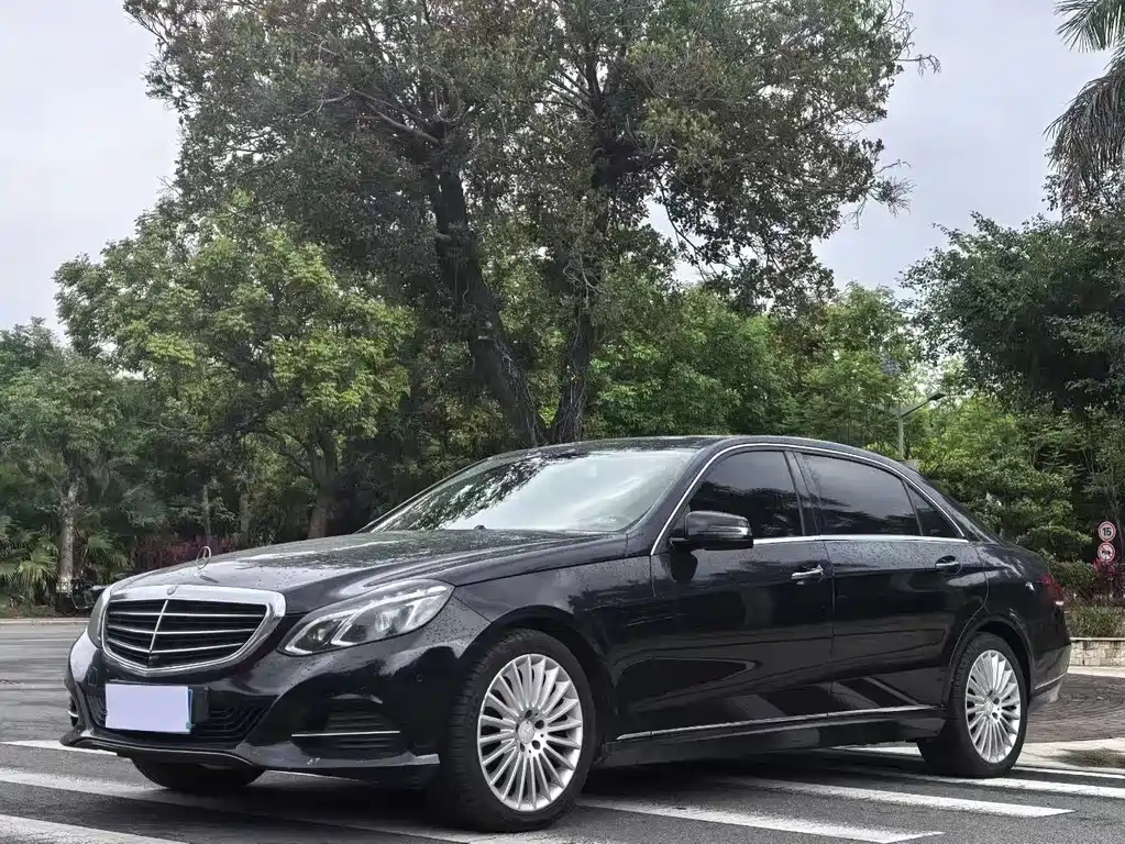 Mercedes-Benz E-Class 2014 — фото 1