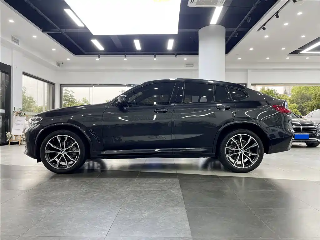 BMW X4 2021 — фото 7