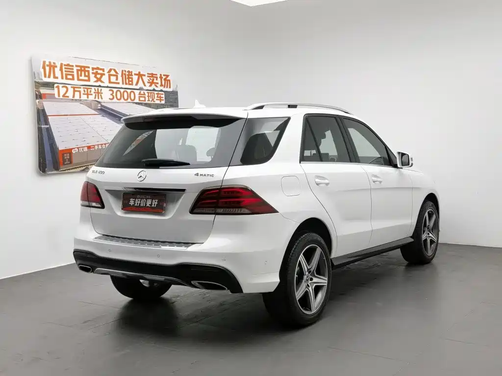 Mercedes-Benz GLE 2016