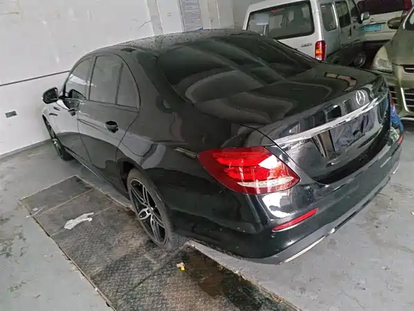 Mercedes-Benz E-Class 2017