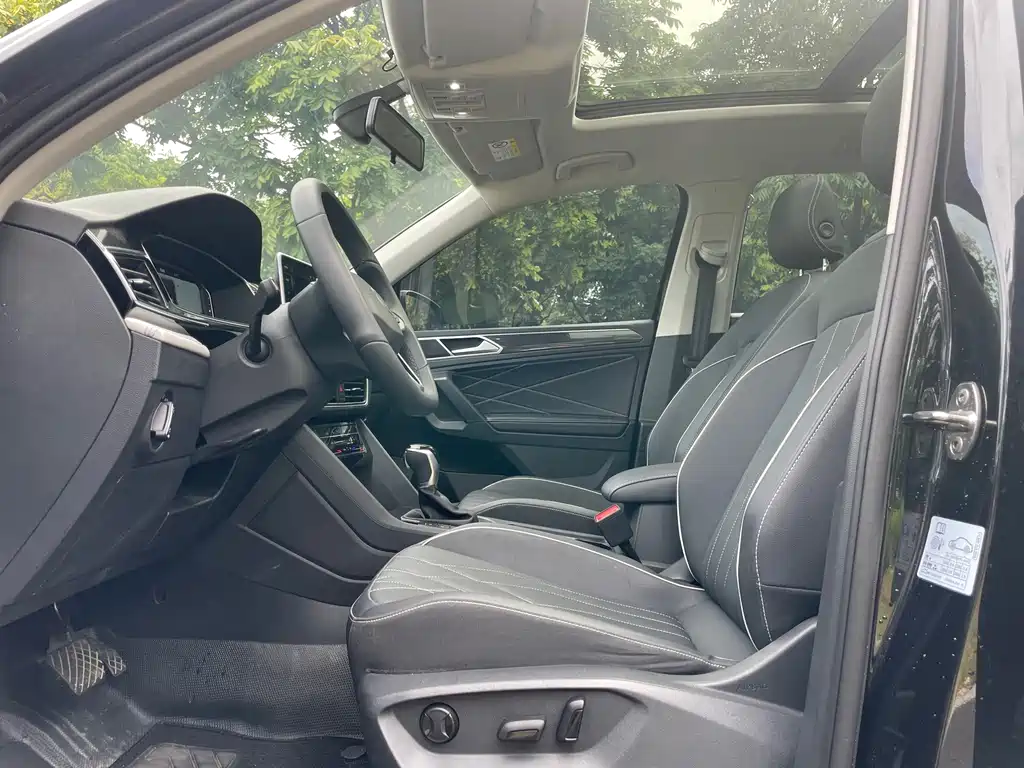 Volkswagen Tiguan L 2025