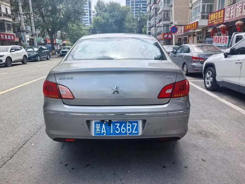 Peugeot 408 2014 — фото 5