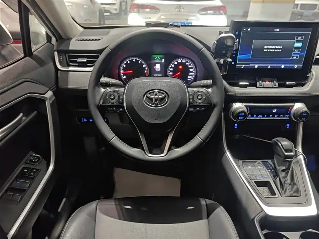 Toyota Wildlander 2022 — фото 11