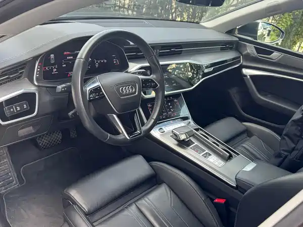 Audi A7 2025