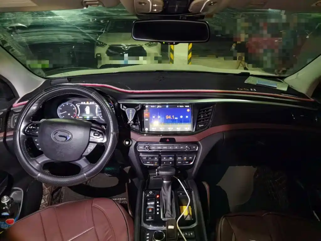 GAC Trumpchi GS8 2018 — фото 5