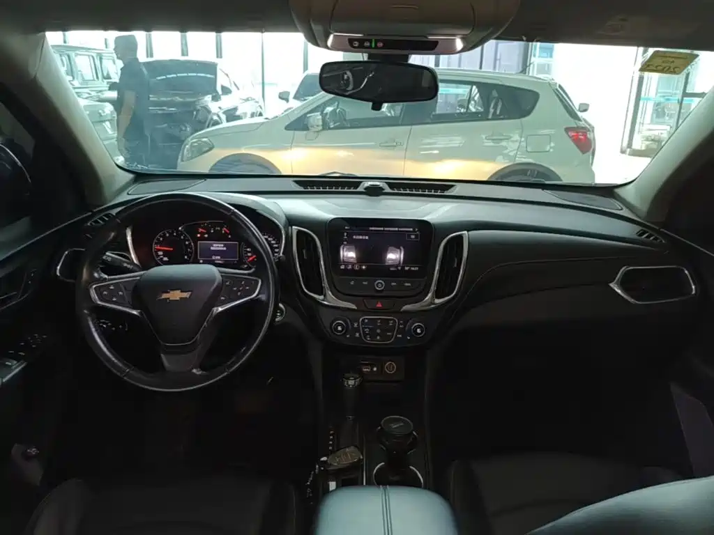 Chevrolet Equinox 2019 — фото 10