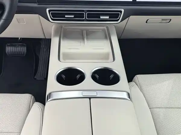 Li Auto L9 2025