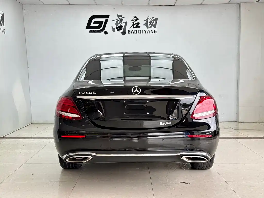Mercedes-Benz E-Class 2019 — фото 25