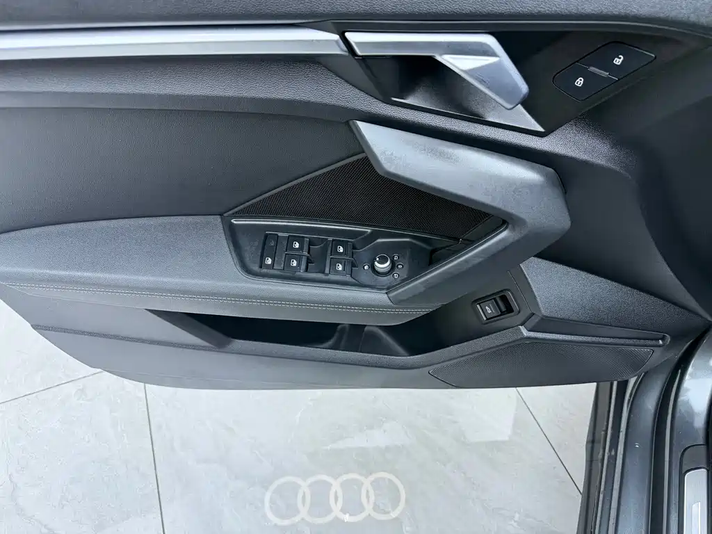 Audi A3 2022 — фото 8