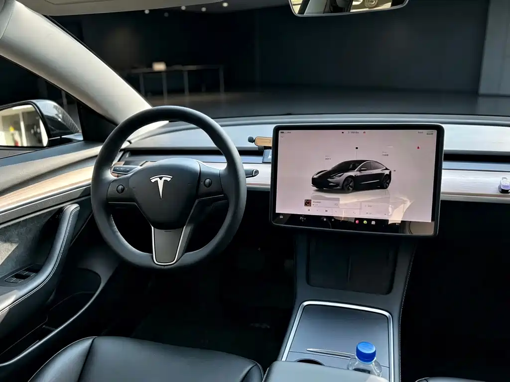 Tesla Model 3 2023 — фото 7