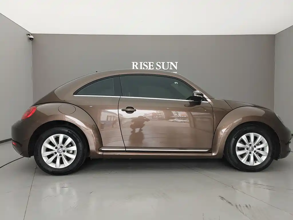 Volkswagen Beetle 2015 — фото 6