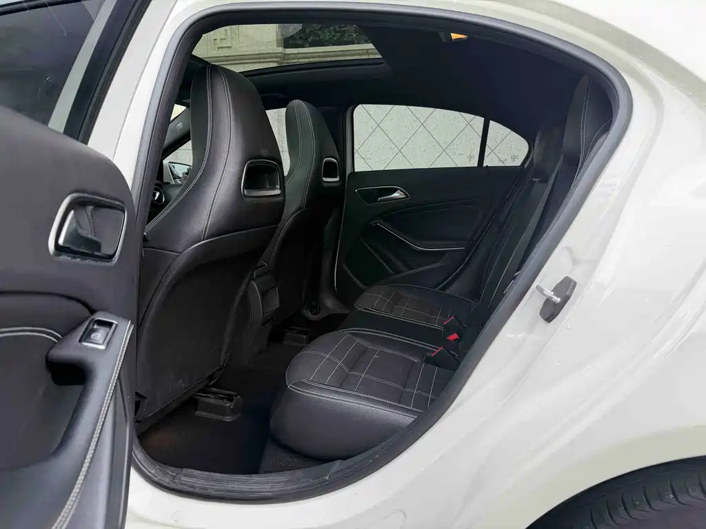 Mercedes-Benz A-Class 2014
