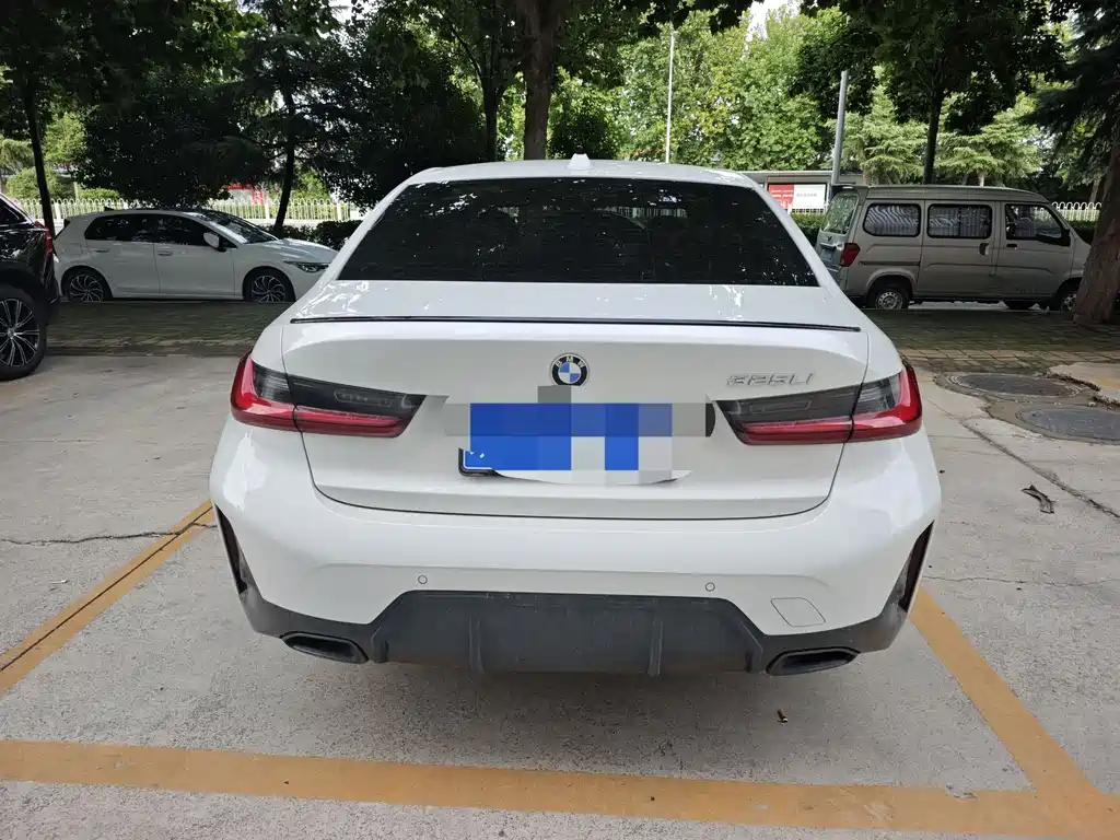 BMW 3 Series 2023