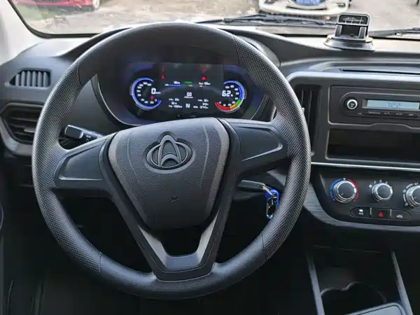 Changan Ruixing EM80 2026
