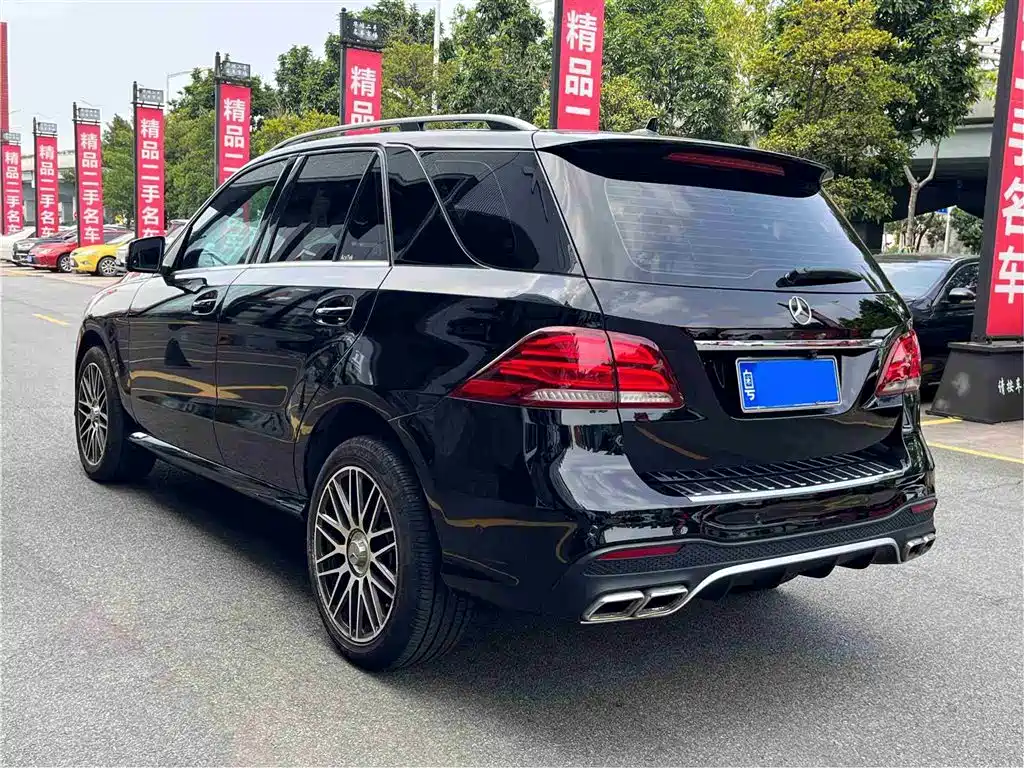 Mercedes-Benz GLE 2017 — фото 15