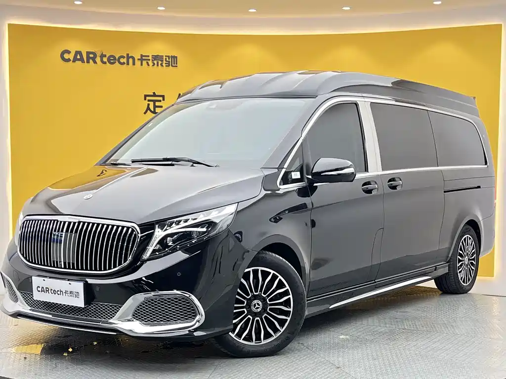 Mercedes-Benz V-Class 2024 — фото 1