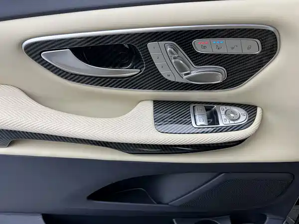 Mercedes-Benz V-Class 2024