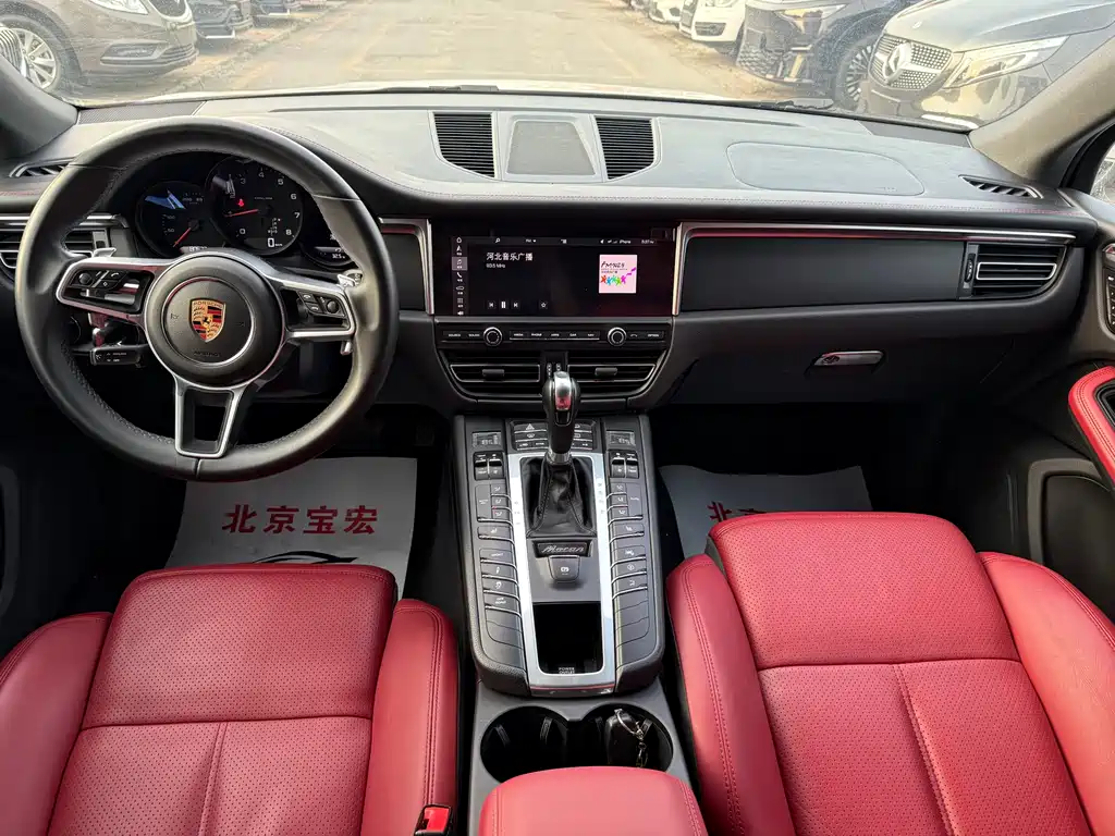 Porsche Macan 2018 — фото 8