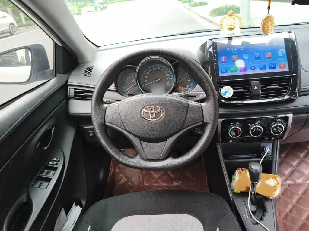 Toyota Yaris L 2016