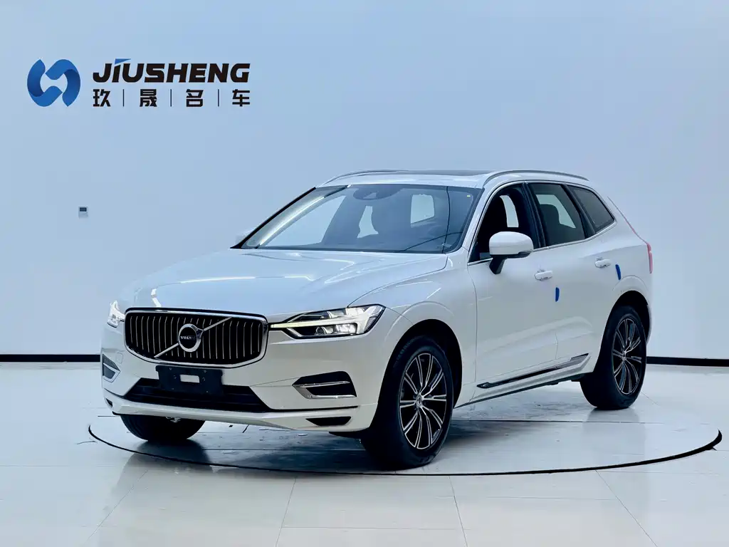 Volvo XC60 2020 — фото 1