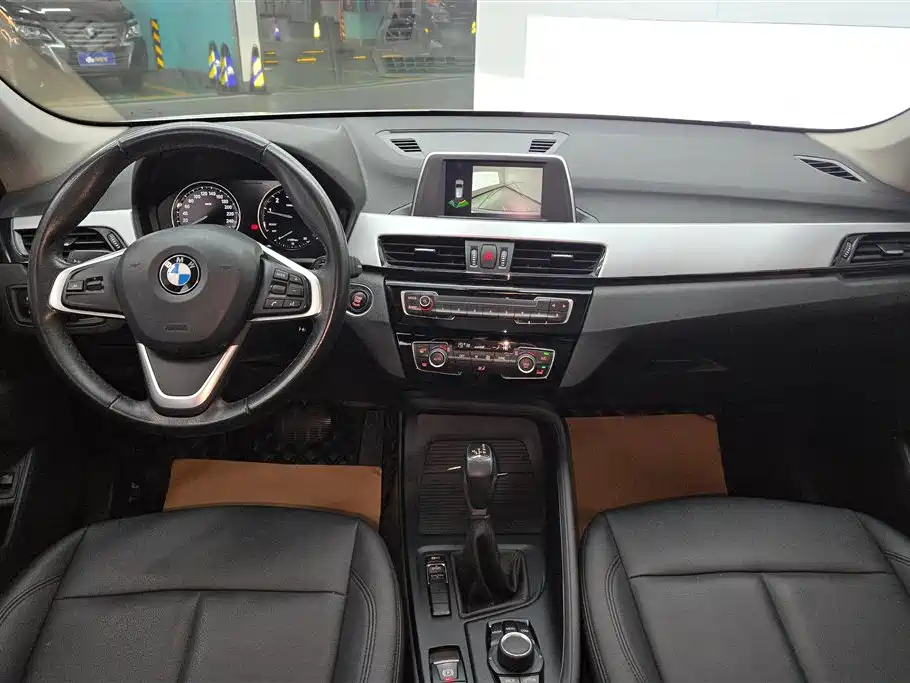 BMW X1 2019 — фото 12