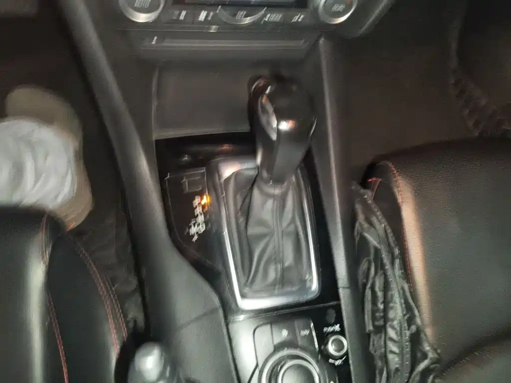 Mazda 3 Angkesela 2015