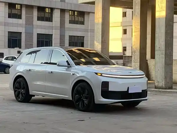 Li Auto L6 2024
