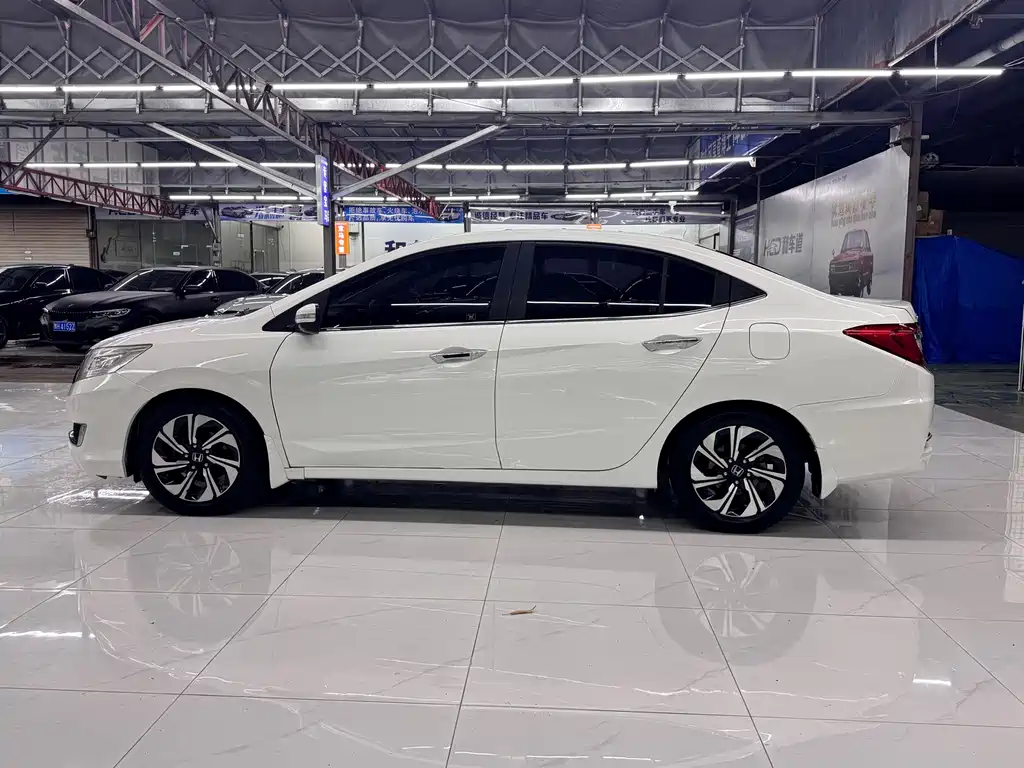Honda Crider 2016