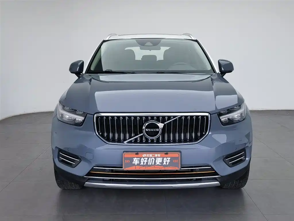 Volvo XC40 2022 — фото 3
