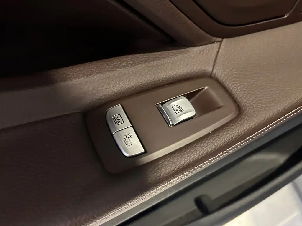 BMW 7 Series 2019 — фото 20