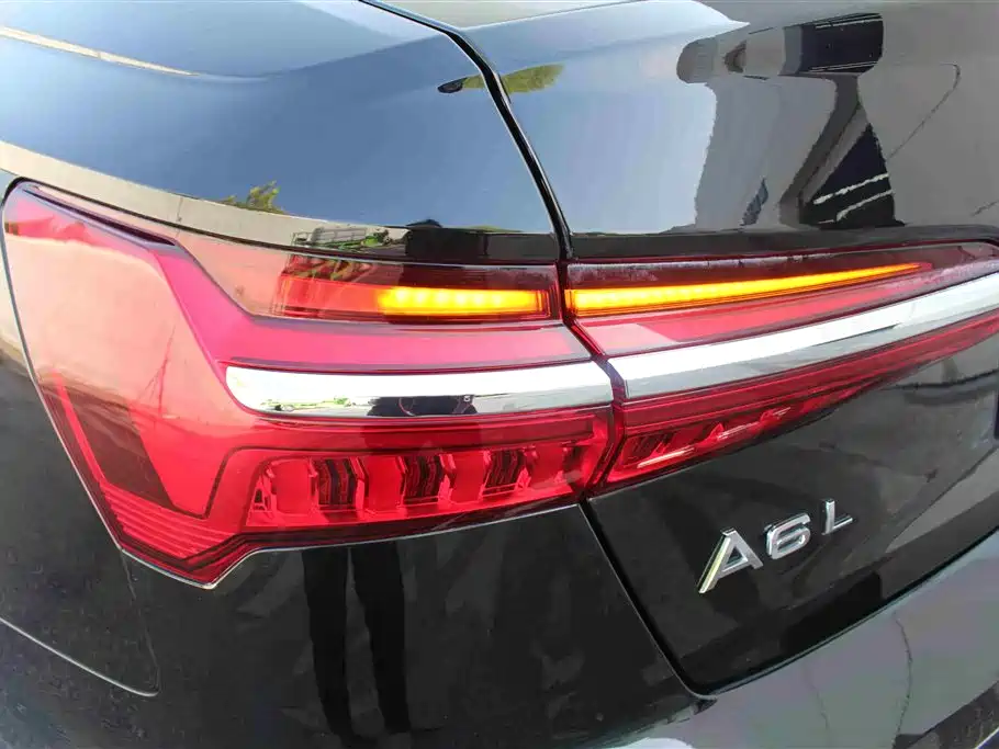 Audi A6L 2023 — фото 15
