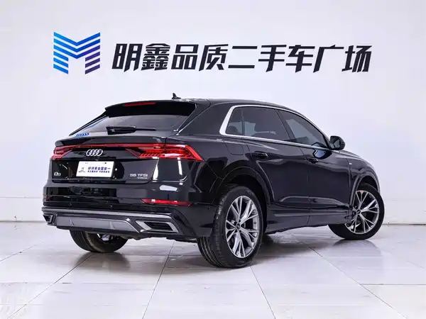 Audi Q8 2022