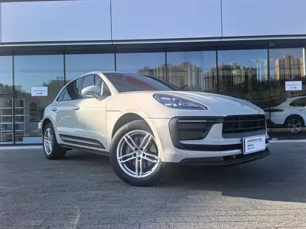 Porsche Macan 2024