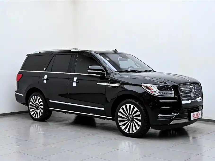 Lincoln Navigator 2020 — фото 4
