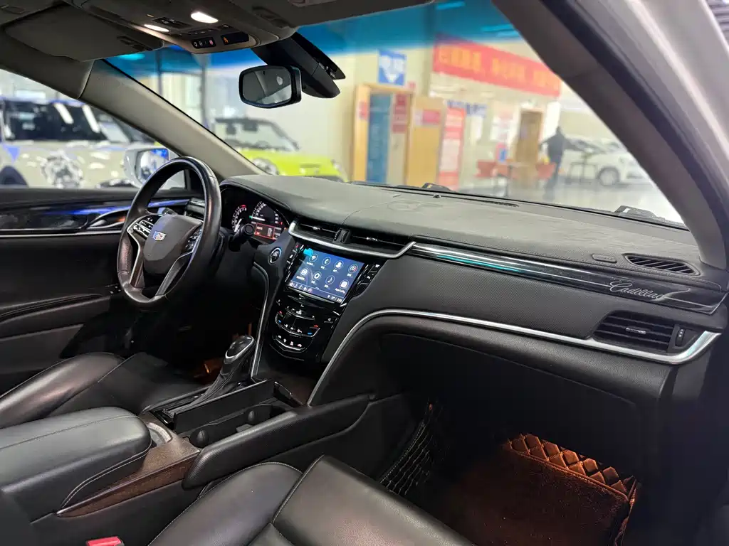 Cadillac XTS 2018 — фото 9