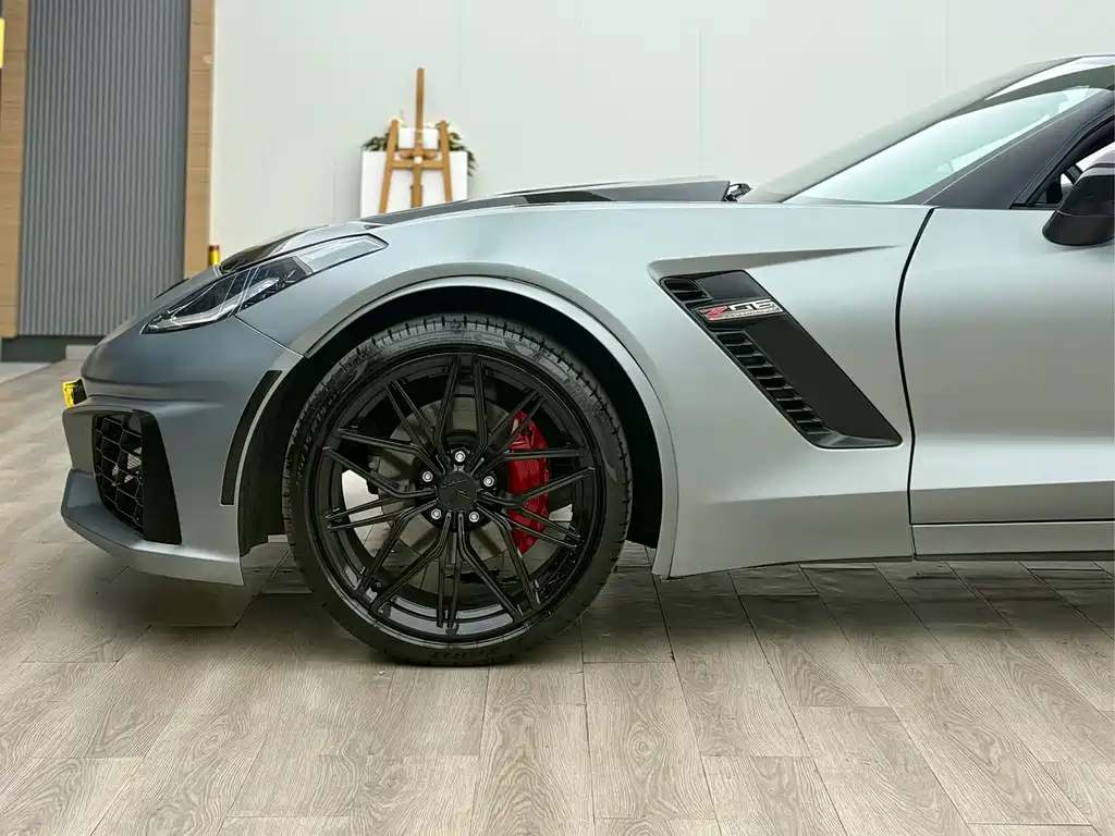 Chevrolet Corvette 2018 — фото 13