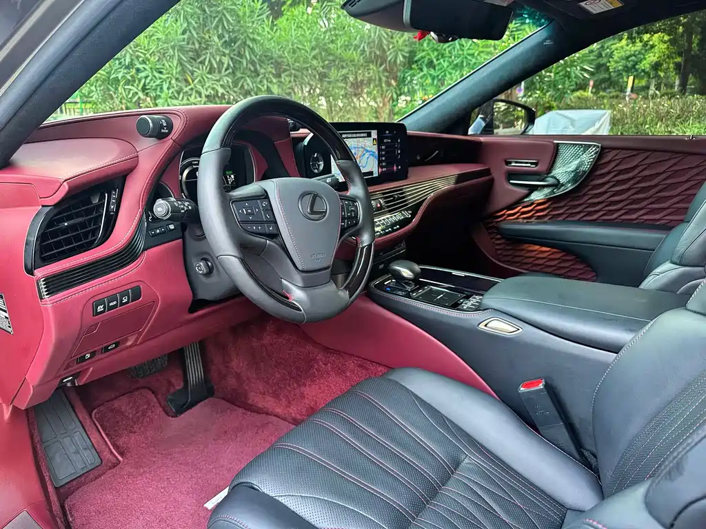 Lexus LS 2021 — фото 12
