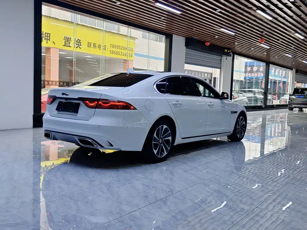 Jaguar XFL 2023 — фото 15