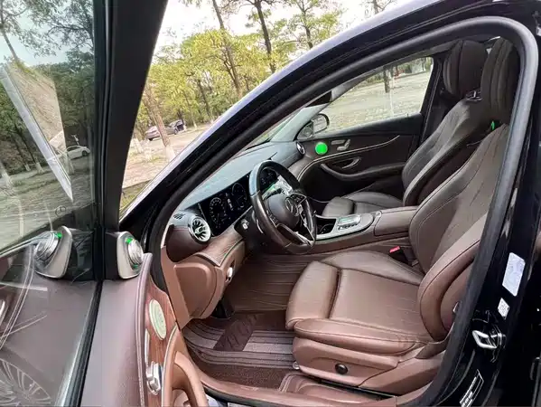 Mercedes-Benz E-Class 2022