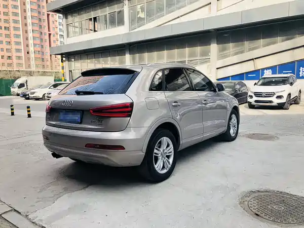 Audi Q3 2015